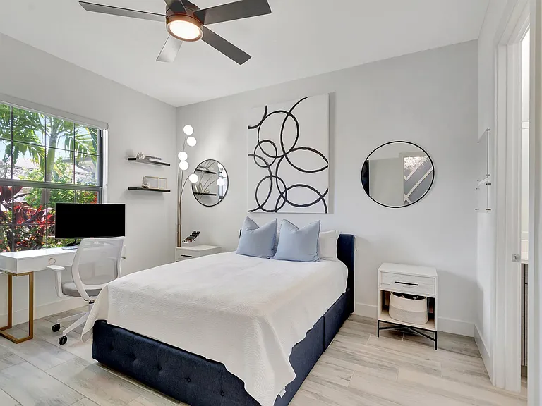 2828 Gin Berry Way — Photo 6
