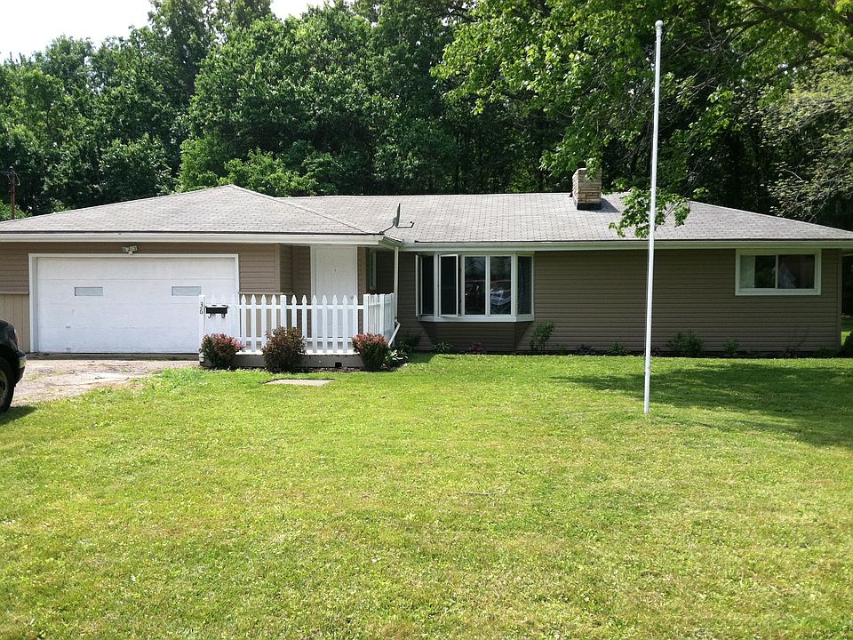 1st image of 36 Edgewood Dr