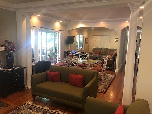 3rd image of 1248 Capuchino Ave