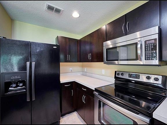 5th image of 2915 Royal Tuscan Ln