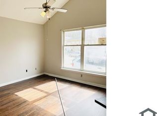 2529 Rowan St, Louisville, KY 40212