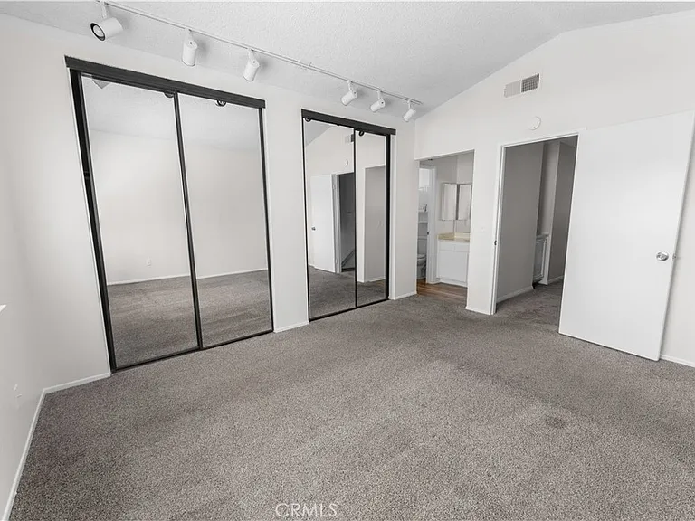1232 Kings Rd — Photo 9