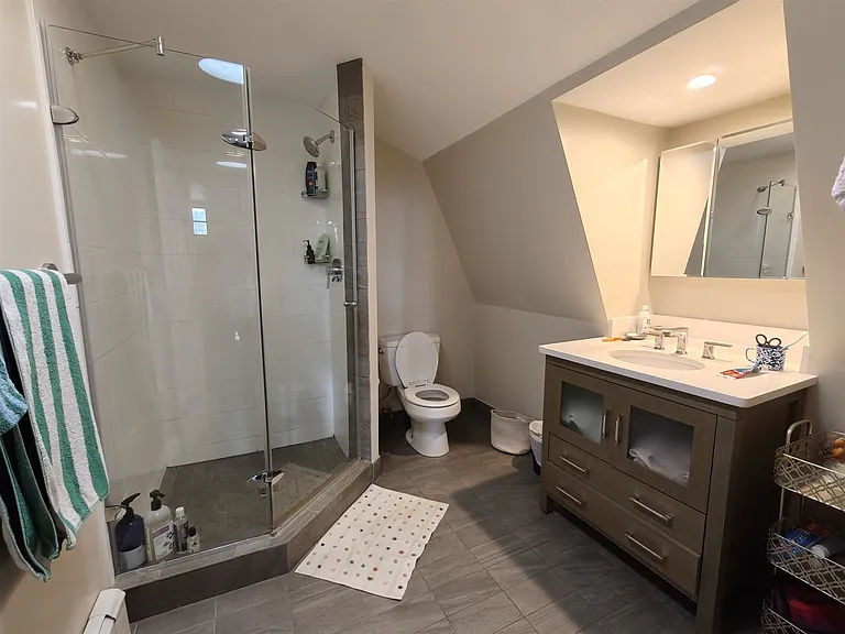238 Columbia St #3W — Photo 6