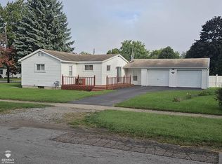 1011 Walnut St, Owosso, MI 48867