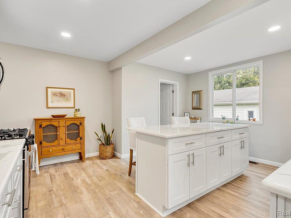 173 W Evelyn Ave, photo 12