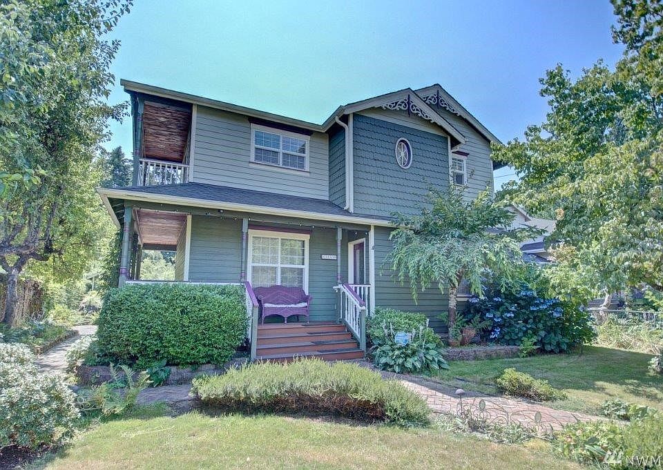 1st image of 1119 Giles Ave NW