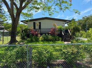 25 Spoonbill Ave, Everglades City, FL 34139