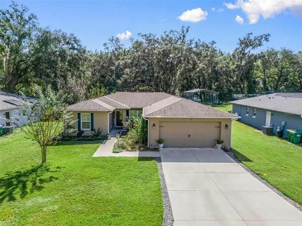 966 Barwick St, Wildwood, FL 34785