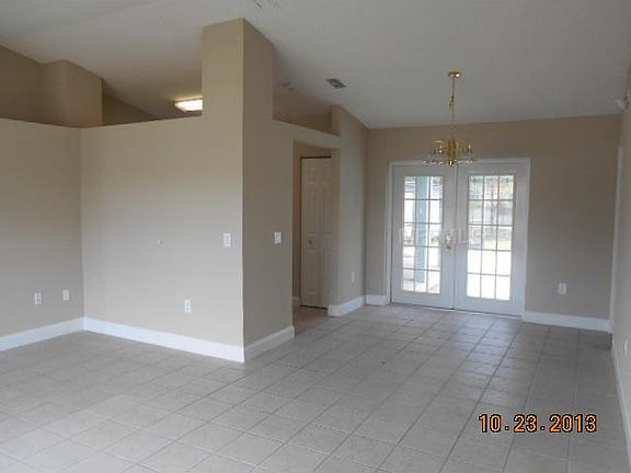4th image of 1572 Ortega Ave