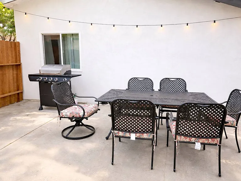 2111 W Avenue P8 — Photo 16