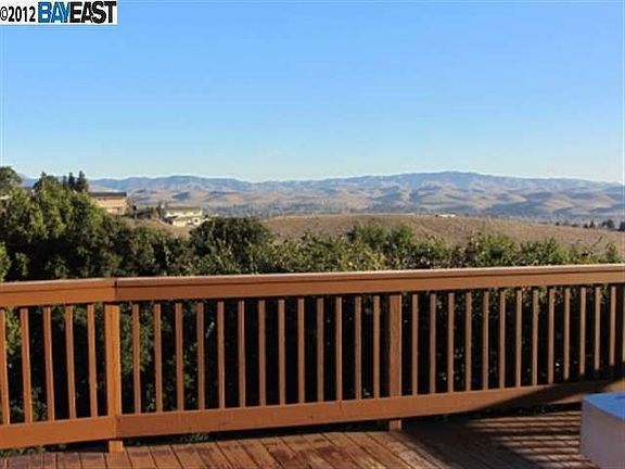 2nd image of 8365 Creekside Dr