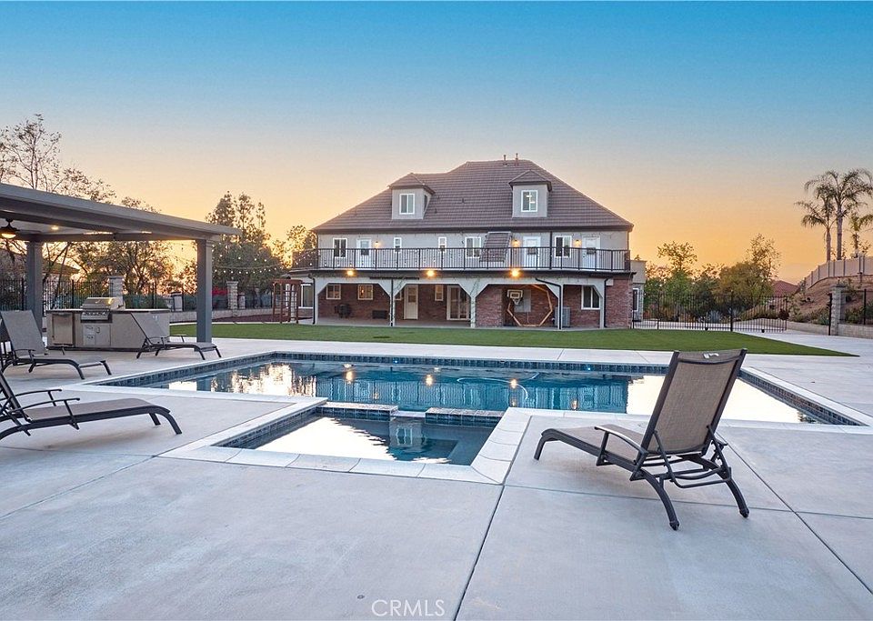 1st image of 1310 Coronet Dr