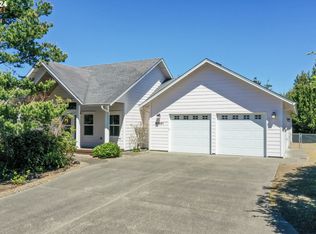 87891 Limpit Ln, Florence, OR 97439