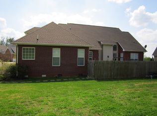 2001 Trace Ct, Clarksville, TN 37043