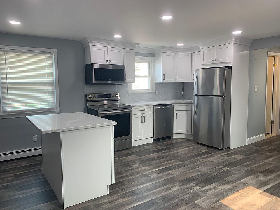 1st image of 22 Jackson Ave #2F
