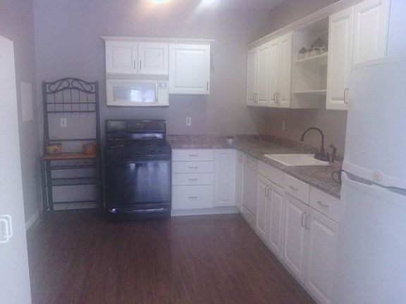 2nd image of 45 Sunset Pl #A