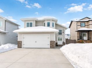 8526 71st Ave, Grande Prairie, AB T8X0M4