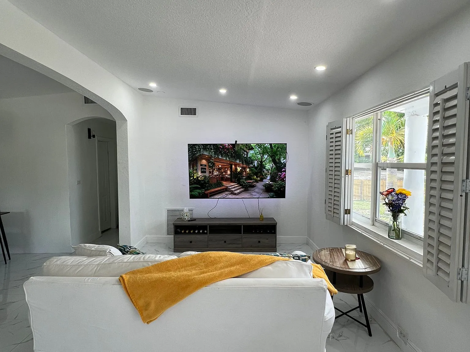 2 bed, 800 sqft, $2,800 — Photo 3