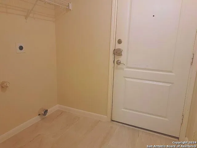 12610 Course View Dr — Photo 18