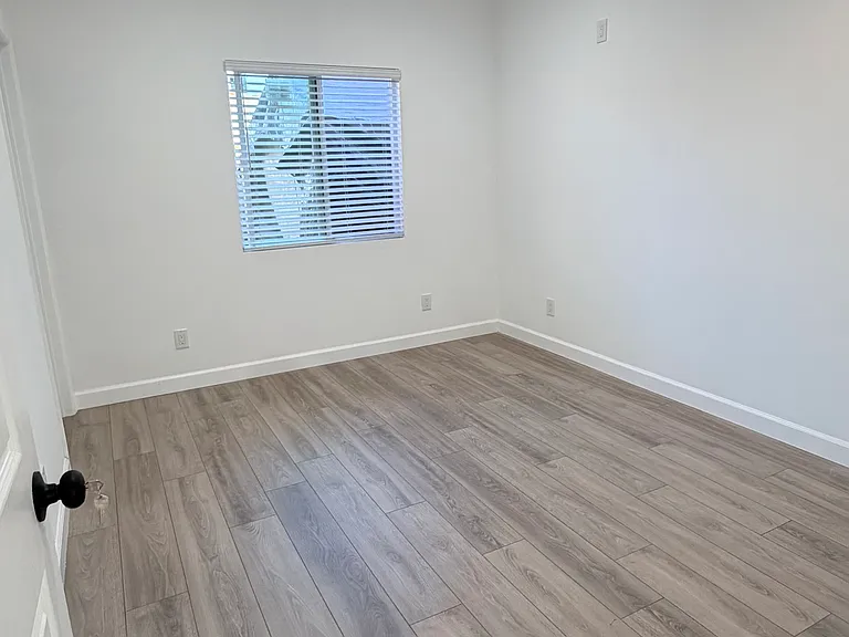 3910 Degnan Blvd — Photo 1