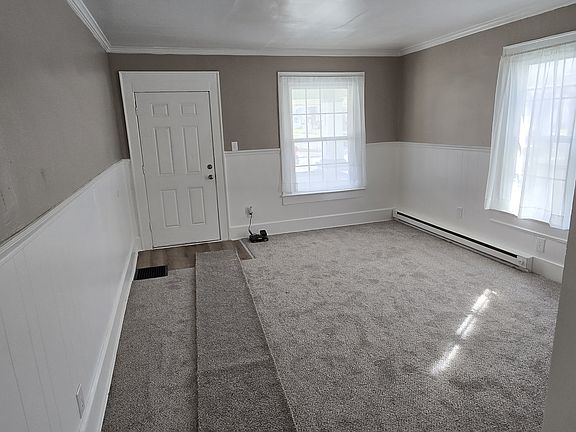 3rd image of 1038 Nelson Ave