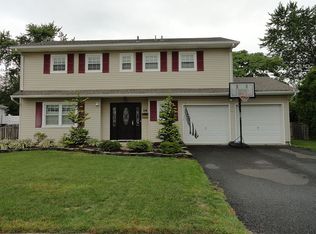 14 Briscoe Ter, Hazlet, NJ 07730