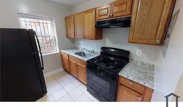 4633 Hillside Rd SE #1