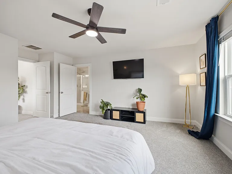 4041 Arrowleaf Ln — Photo 6