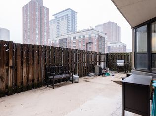 33 W Delaware Pl APT 6G, Chicago, IL 60610