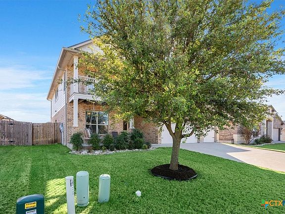 2nd image of 1139 Emerald Gate Dr