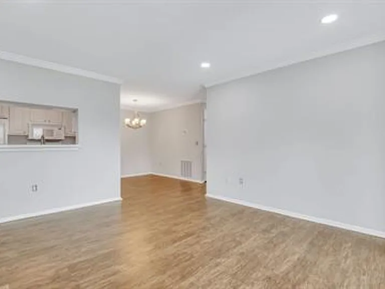 12300 Apache Ave #111 — Photo 6