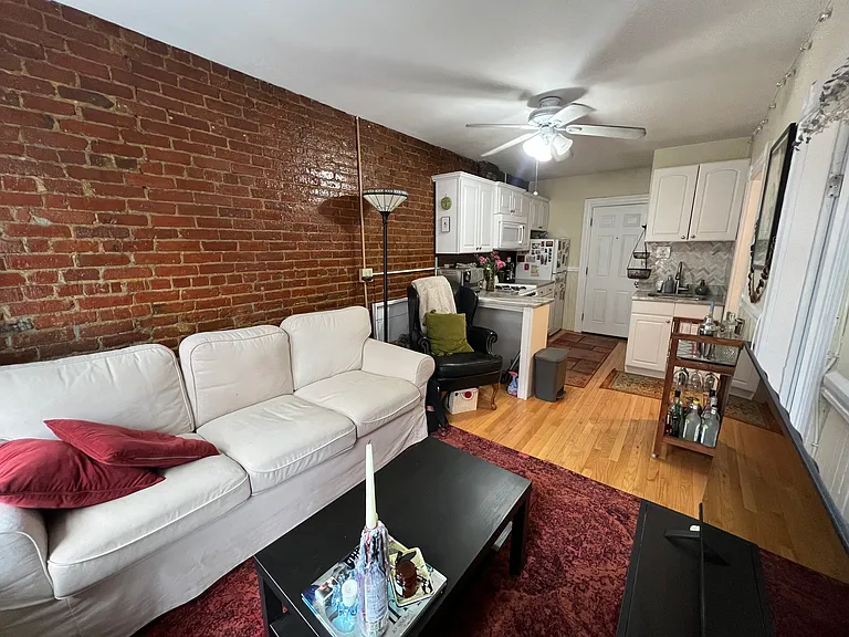 60 N Margin St #4 — Photo 6