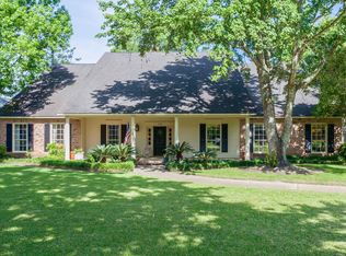 2925 Dakin Ave, Baton Rouge, LA 70820