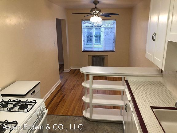 5th image of 940 E 8th Ave APT 8