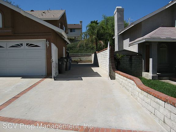 3rd image of 22810 Acacia Ct