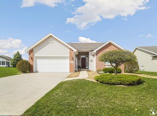 2196 Delaware Ln, Temperance, MI 48182