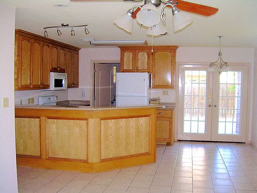 1st image of 1503 W Fig Ave APT 4