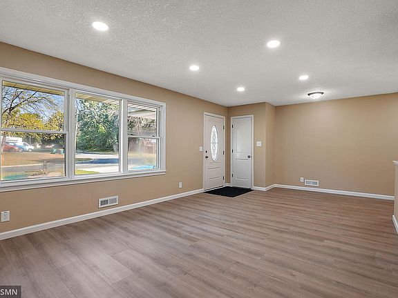 3rd image of 7961 59th Ave N
