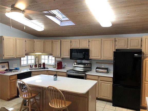 5th image of 7221 Windsong Dr