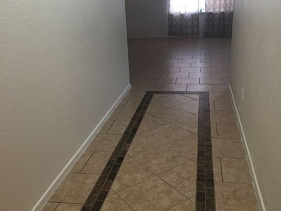 3rd image of 2704 Cross Timber Dr