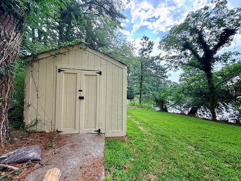 346 W McGinnis Cir — Photo 44