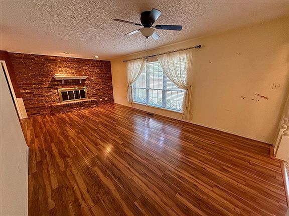 4th image of 2401 Grisso Dr