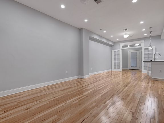 2nd image of 1112 4th St NE