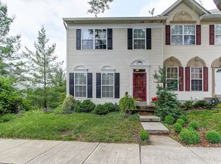 6132 Pine Crest Ln, Frederick, MD 21701