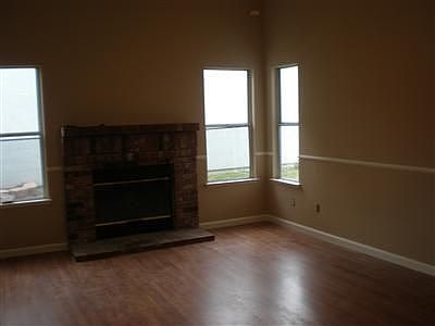 4th image of 9204 Gambier Ct