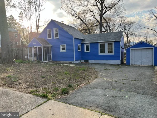 5810 Mount Vernon Dr, Alexandria, VA 22303
