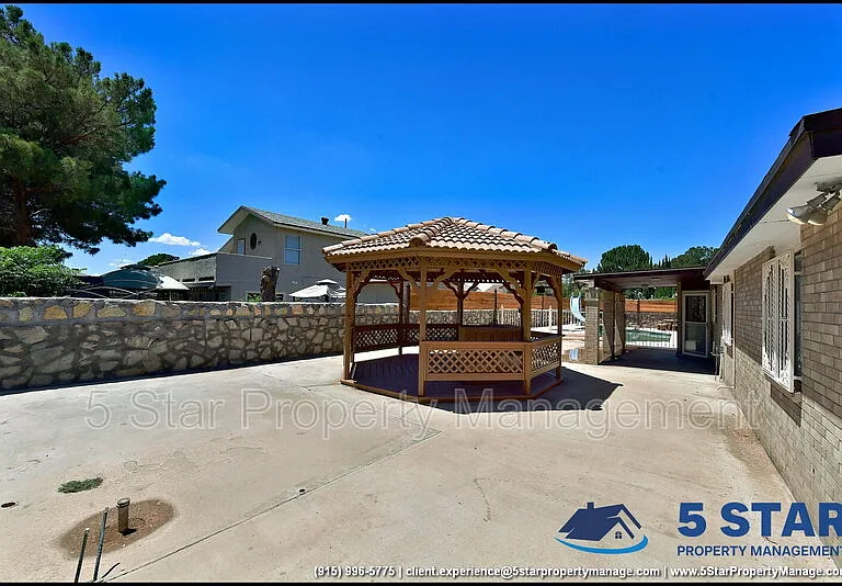 11620 Laura Marie Dr — Photo 40
