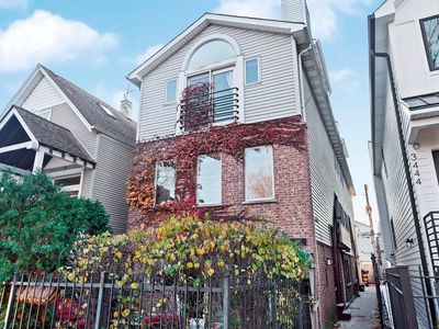 3442 N Damen Ave #2, Chicago, IL, 60618
