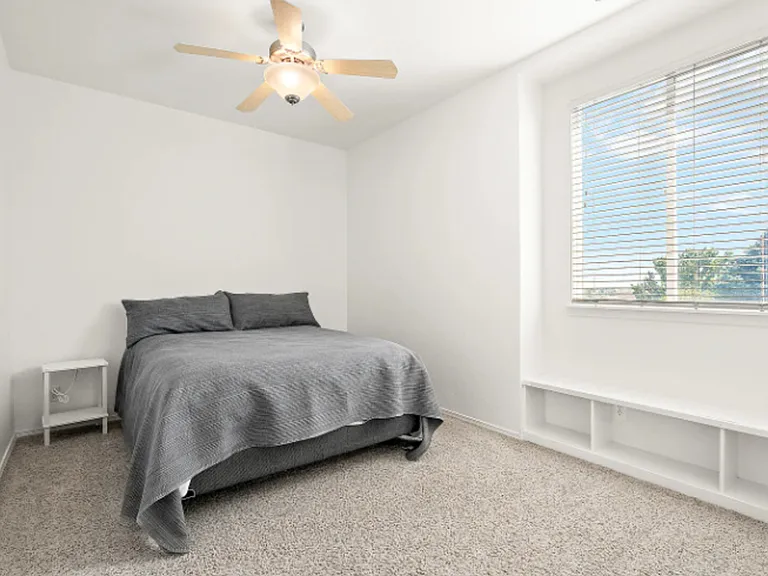 Southlake Cir — Photo 30