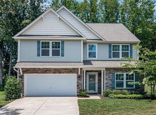 11718 Southcrest Ln, Pineville, NC 28134